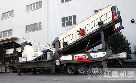 車載流動(dòng)錘式破碎機(jī)多少錢？產(chǎn)量多高？